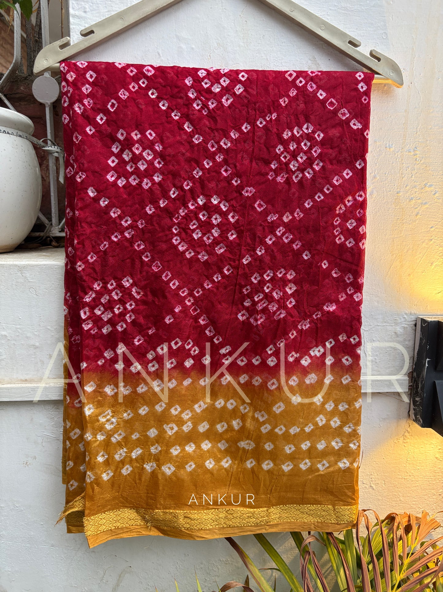 Shaded Red Gold Silk Bandhani