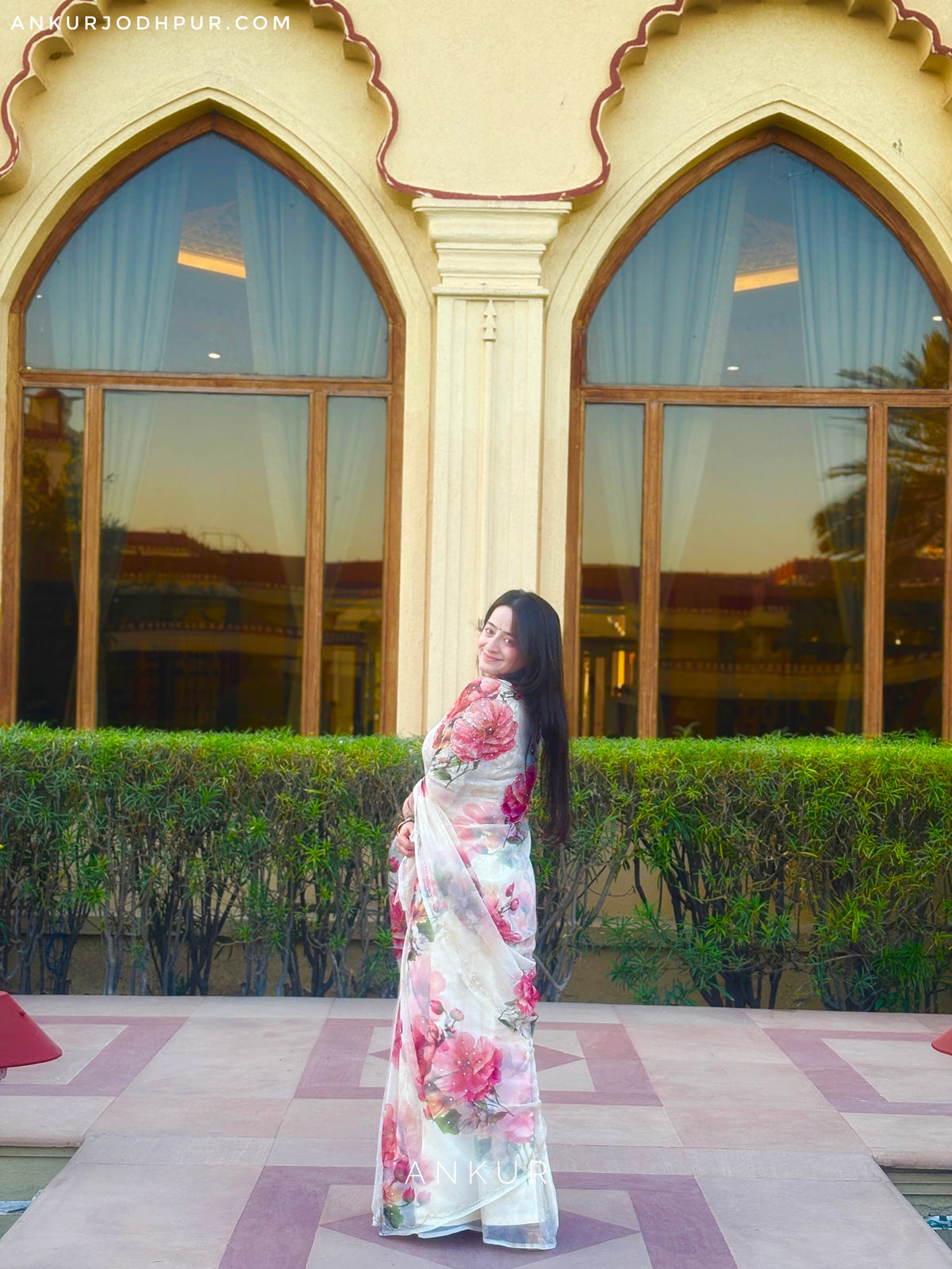 Jasmine White Ziya