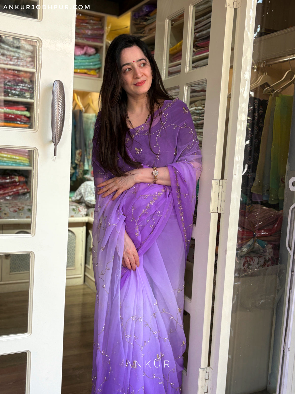 Rajkumari Violet cut dana Suhani