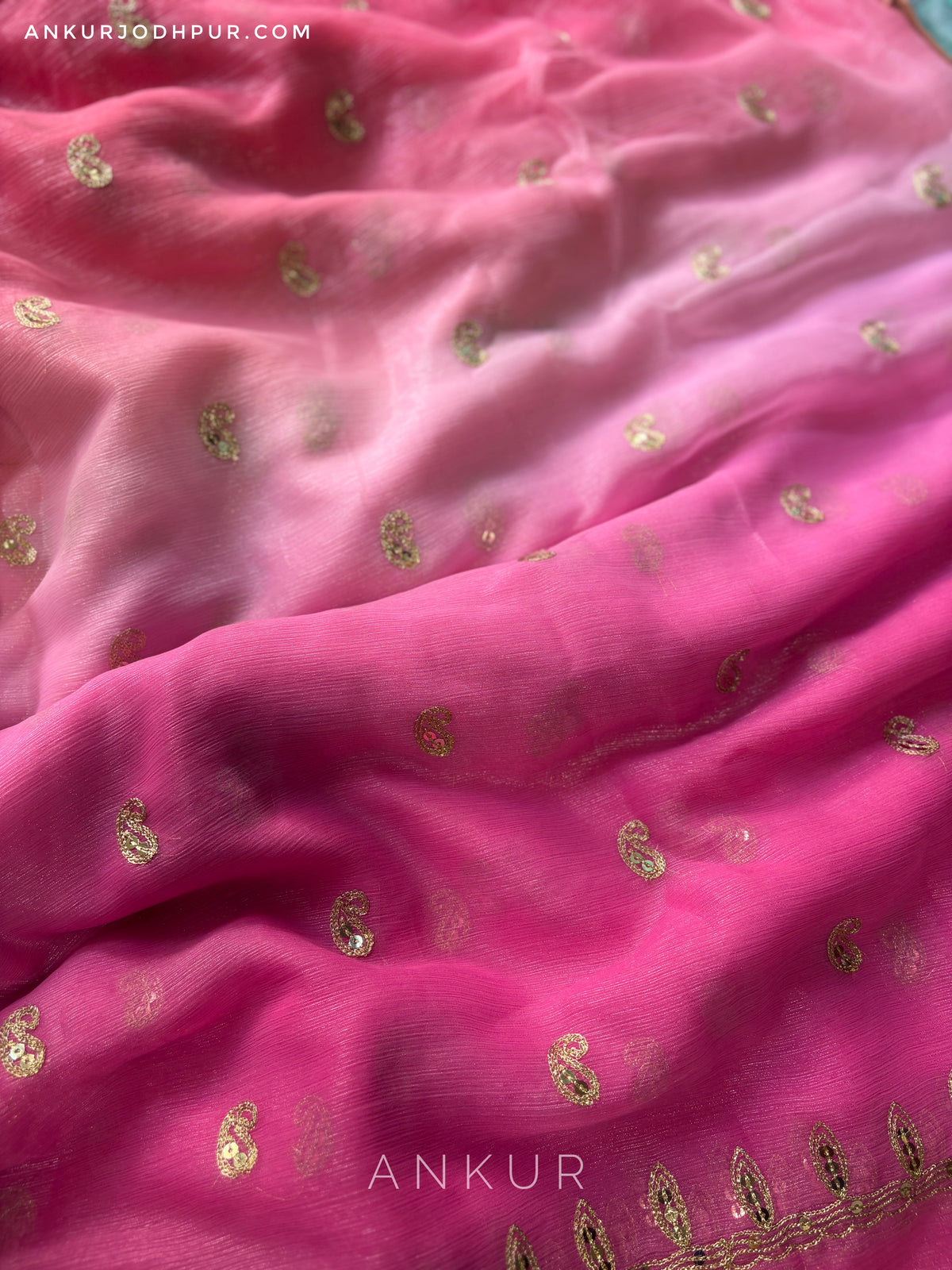 Gulabi Shaded Yamini Limited Edition ( with blouse )