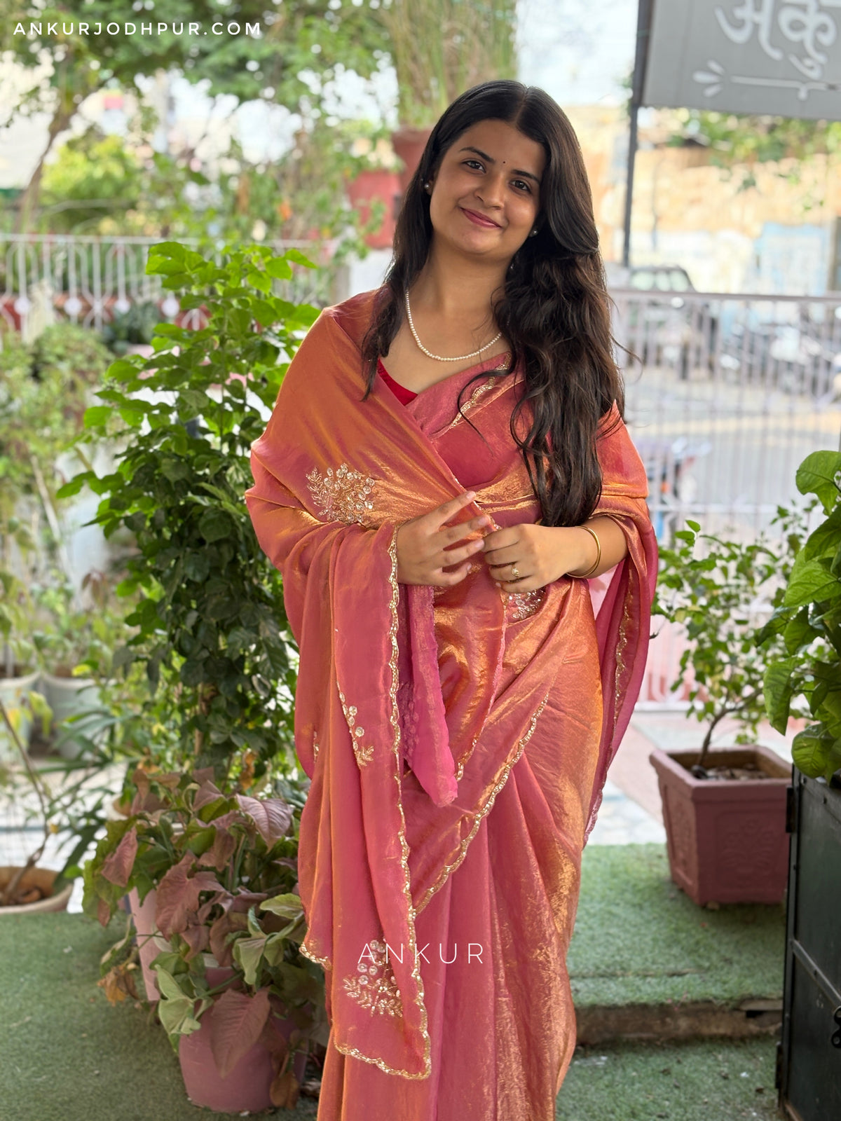 Rose Gold Moti Noor