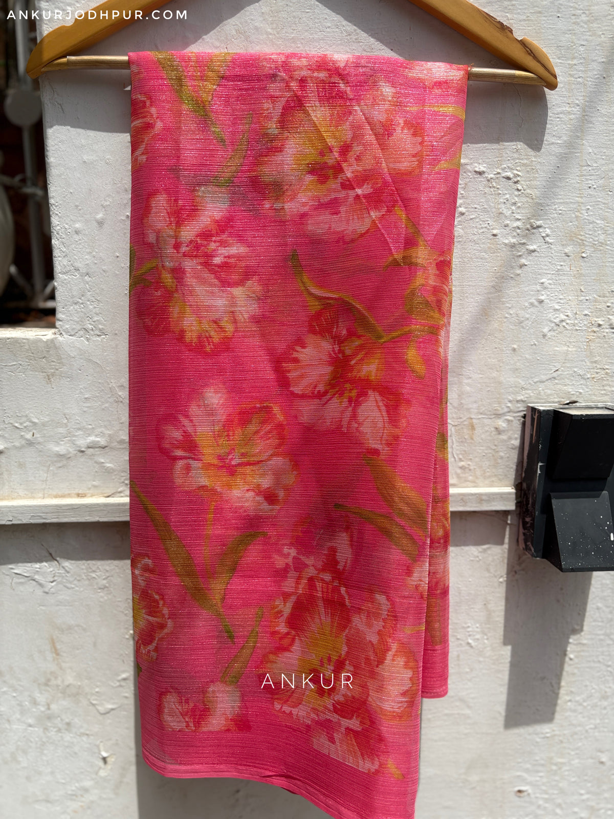 Light Cheery Pink shade texture Crep Silk Saree