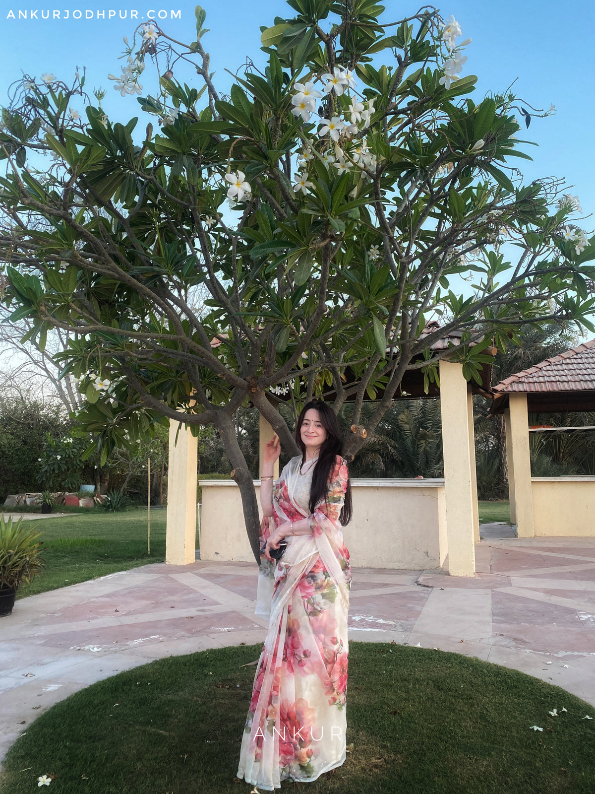 Jasmine White Ziya