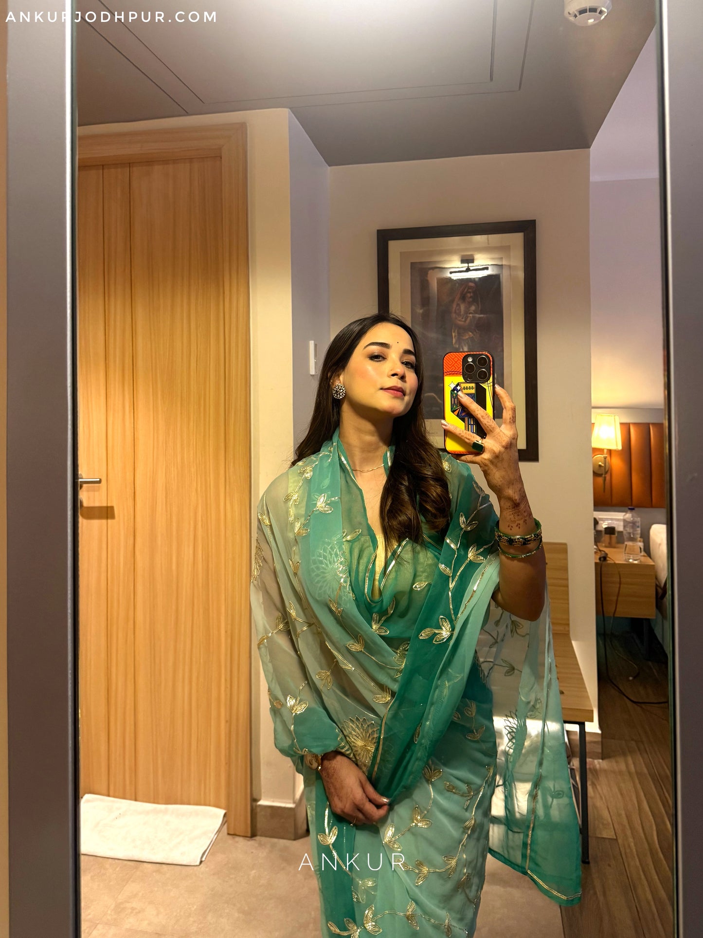 Zarqa Emerald in Jaal work Anvi