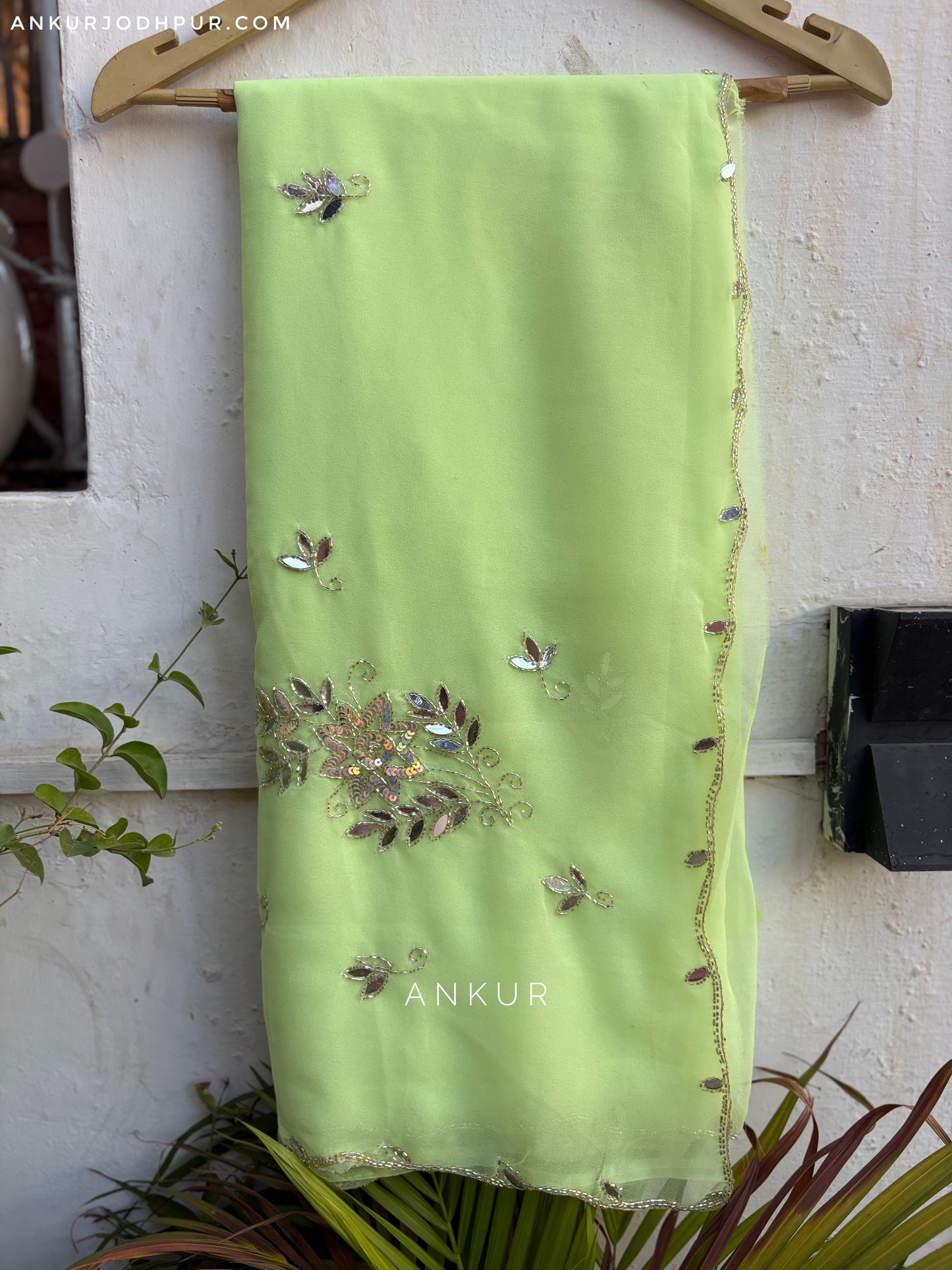 Pistachio Green Cut-dana Suhani 2.0