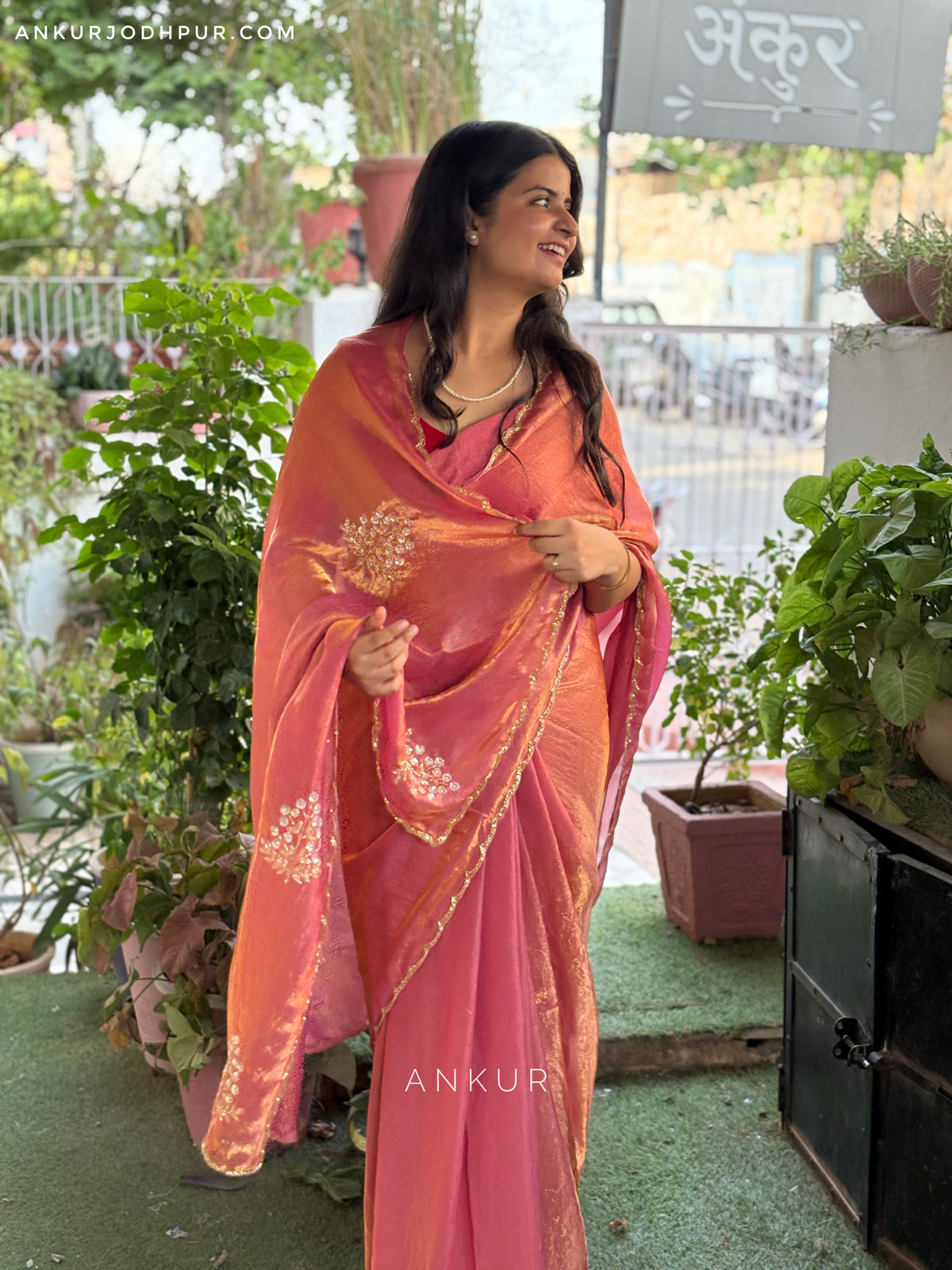 Rose Gold Moti Noor