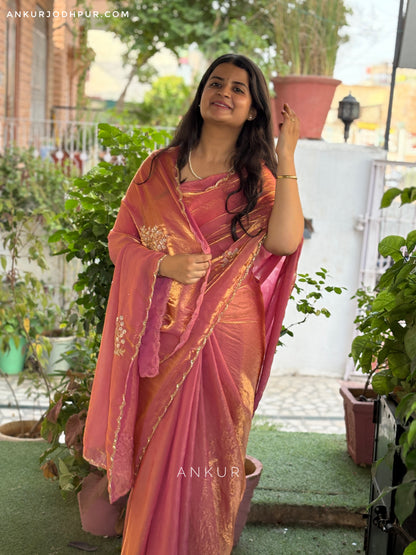 Rose Gold Moti Noor